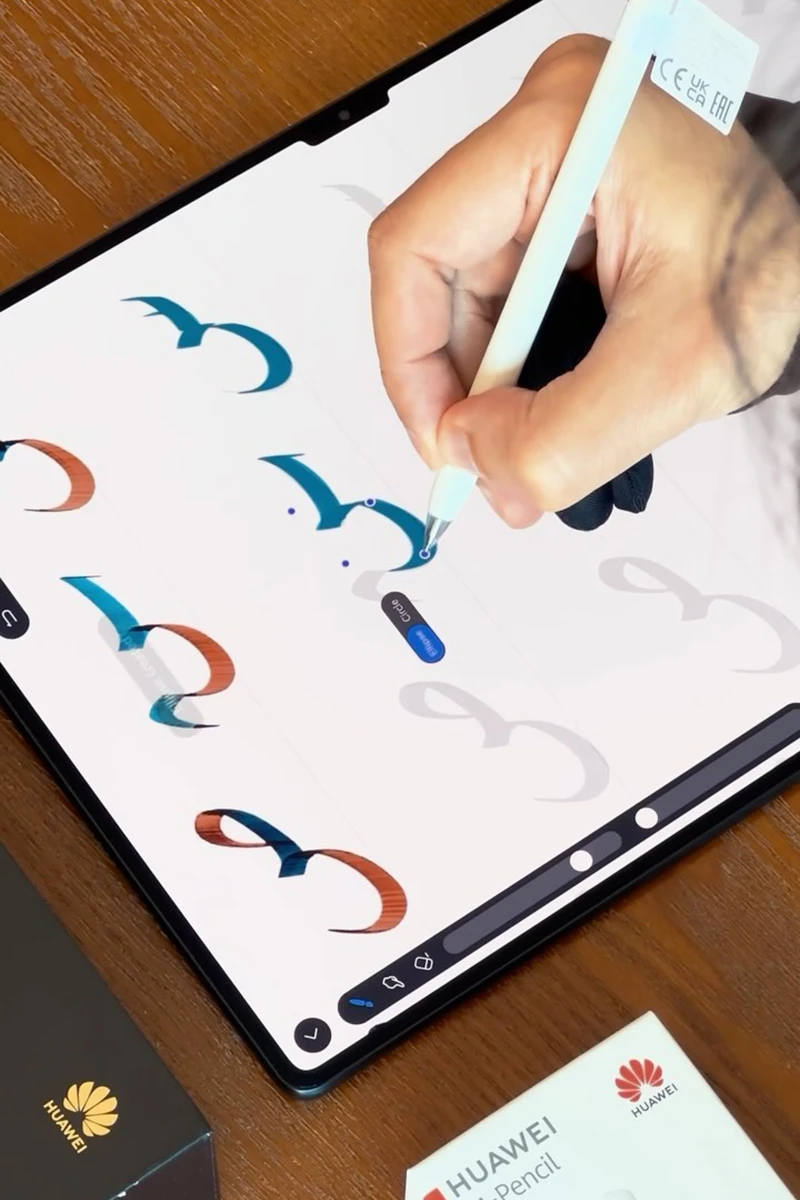 تجربة فرش الخط العربي باستخدام قلم رقمي في تطبيق HUAWEI GoPaint